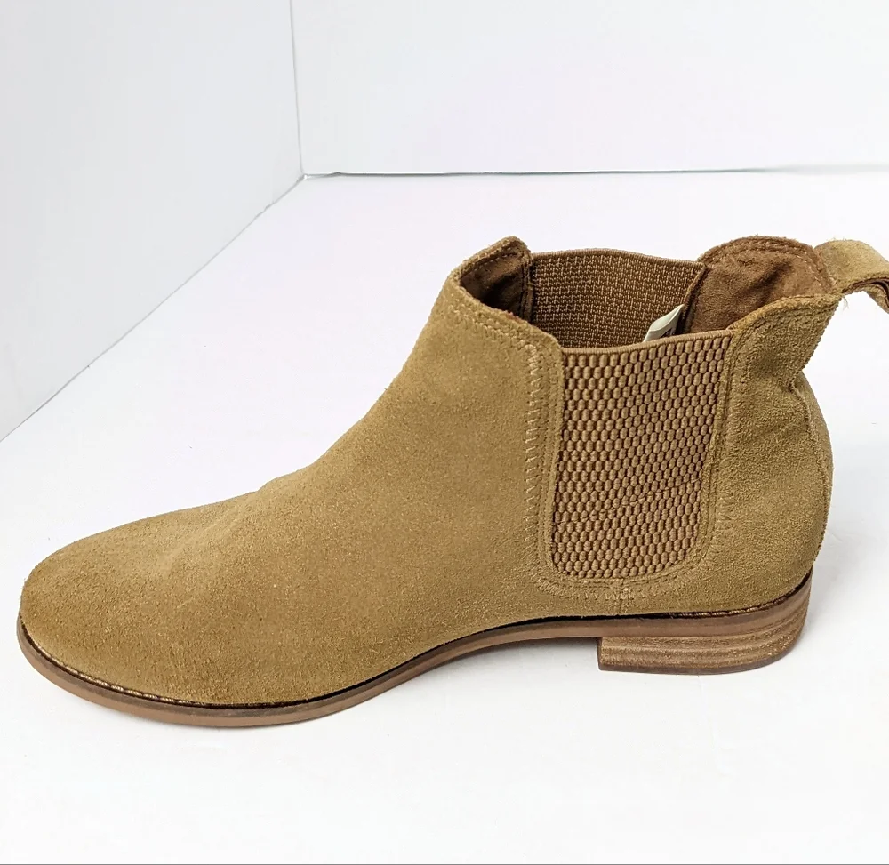Toms suede ankle boots